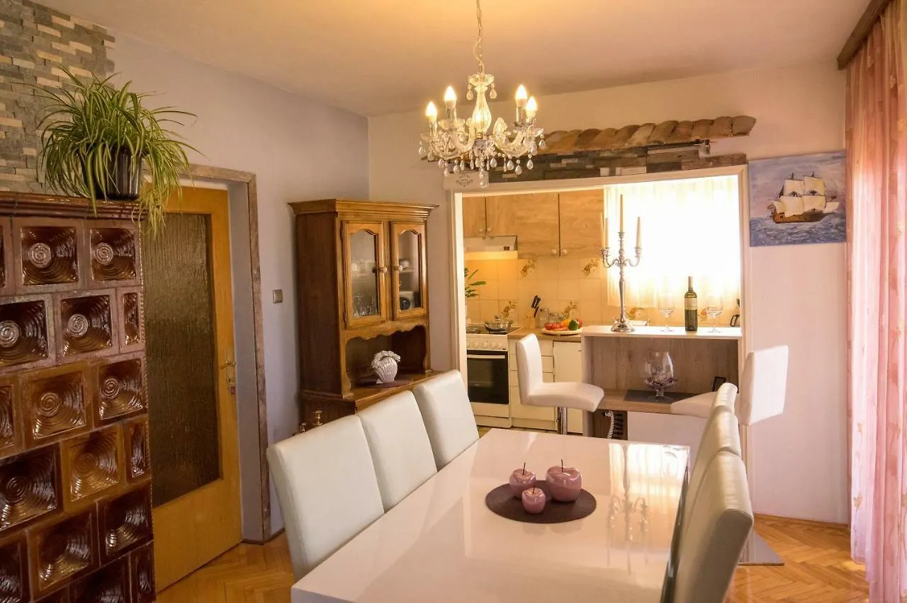 Villa Palma Karojba كرواتيا