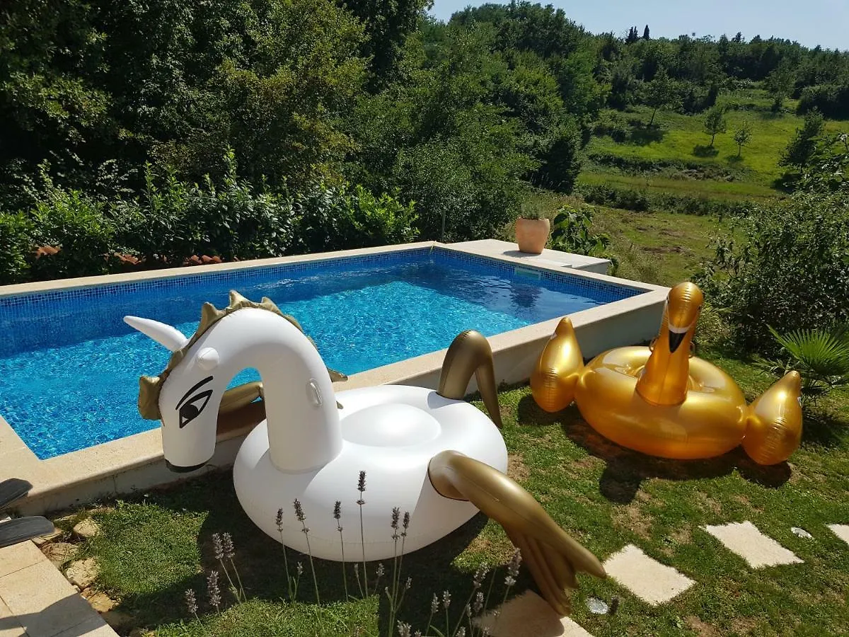 Villa Palma Karojba